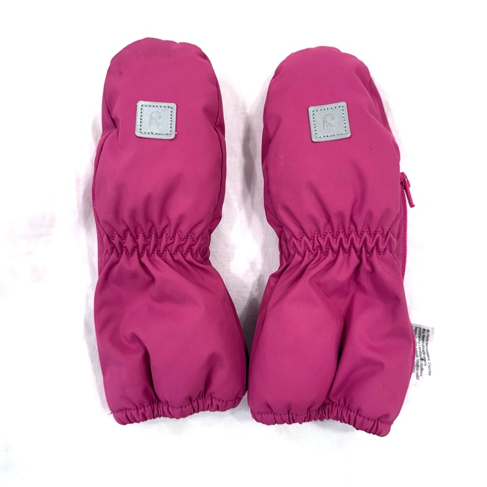 Pink insulated mittens